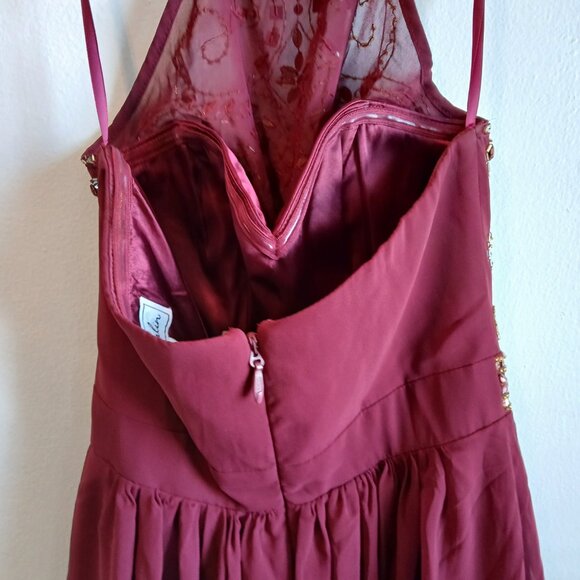 Bee Darlin maroon short dress, Small, color Red - Picture 5 of 10